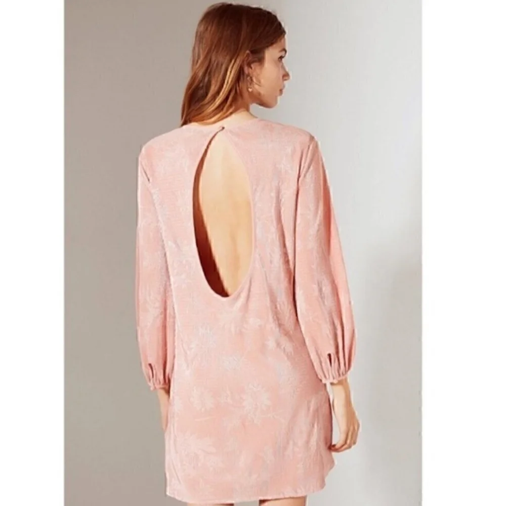 Urban Outfitters Blush Pink Fabric - Picture 3 of 6